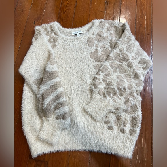 Neutral fuzzy animal print sweater in cream. Size small. - Picture 3 of 5